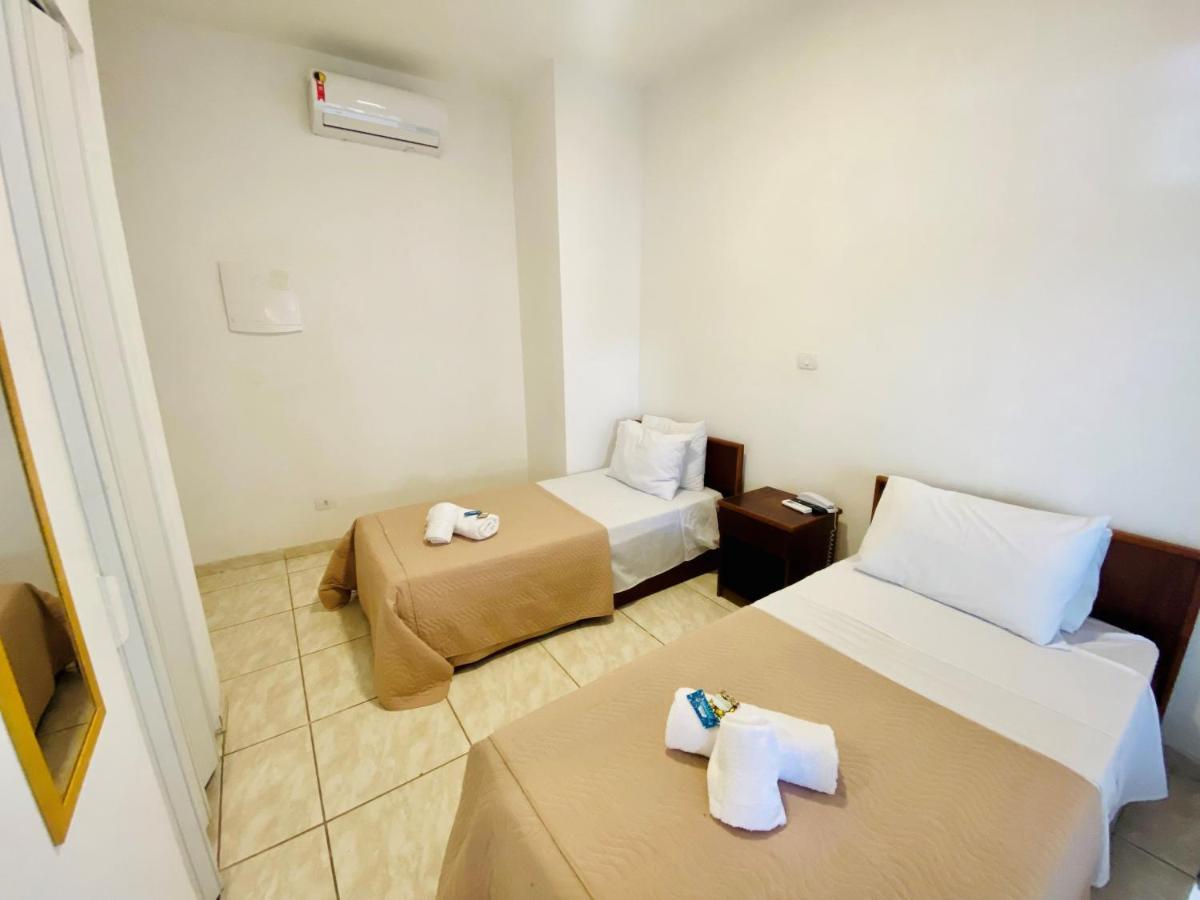 Hotel Itu Shopping Bagian luar foto