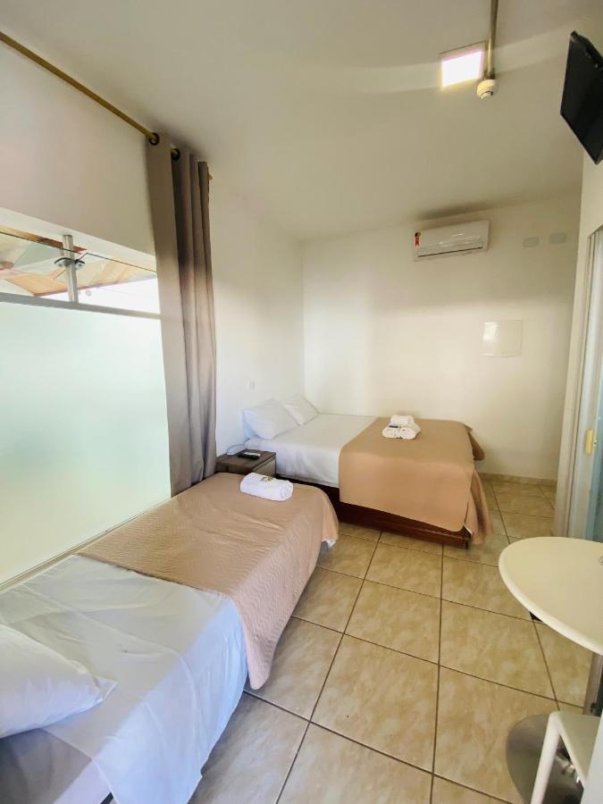Hotel Itu Shopping Bagian luar foto